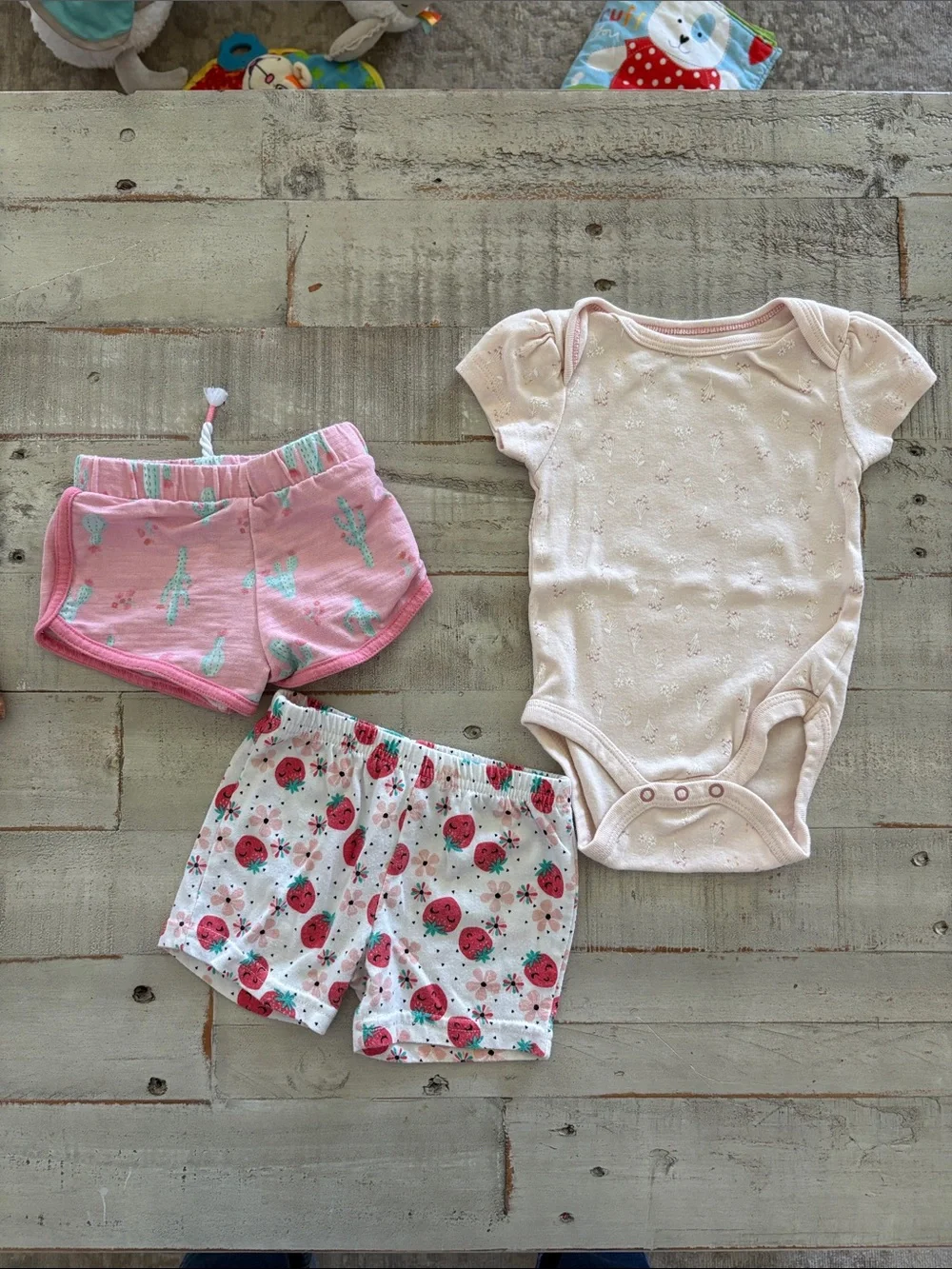 Carter’s Baby Girls 0-3 Months 14 Piece Capsule Wardrobe Bundle